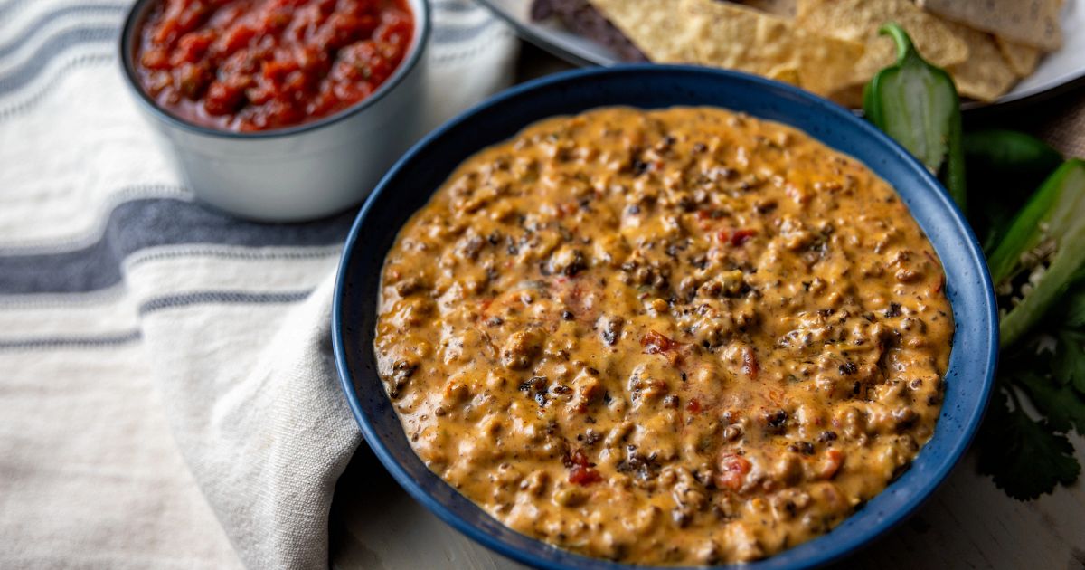 Nacho Beef Dip | Beef Loving Texans | Beef Loving Texans is your one-stop information center for beef recipes, cooking techniques and real life stories. Lean more about beef today. Brought to you by the Texas Beef Council.